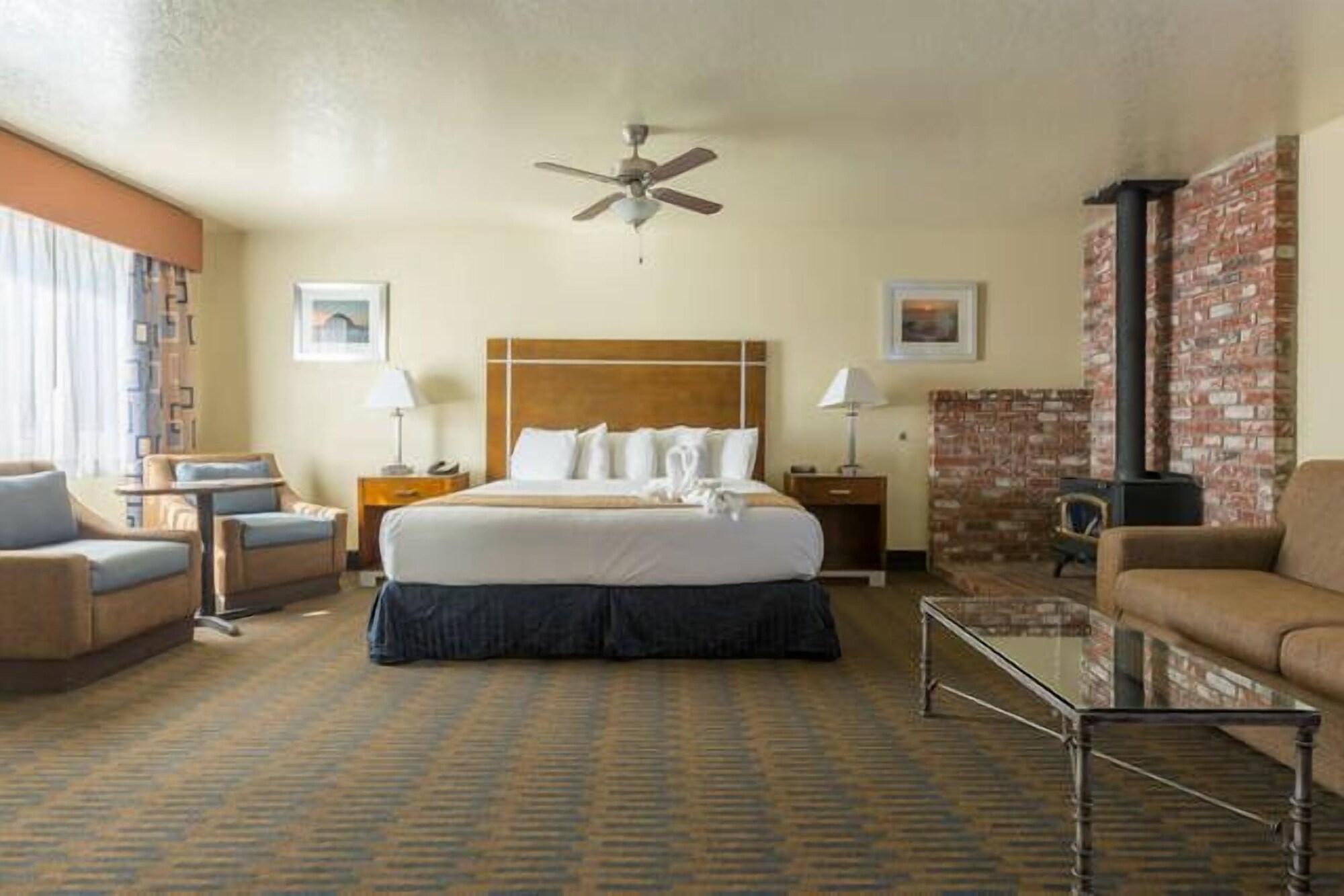 Harbor House 2* Morro Bay