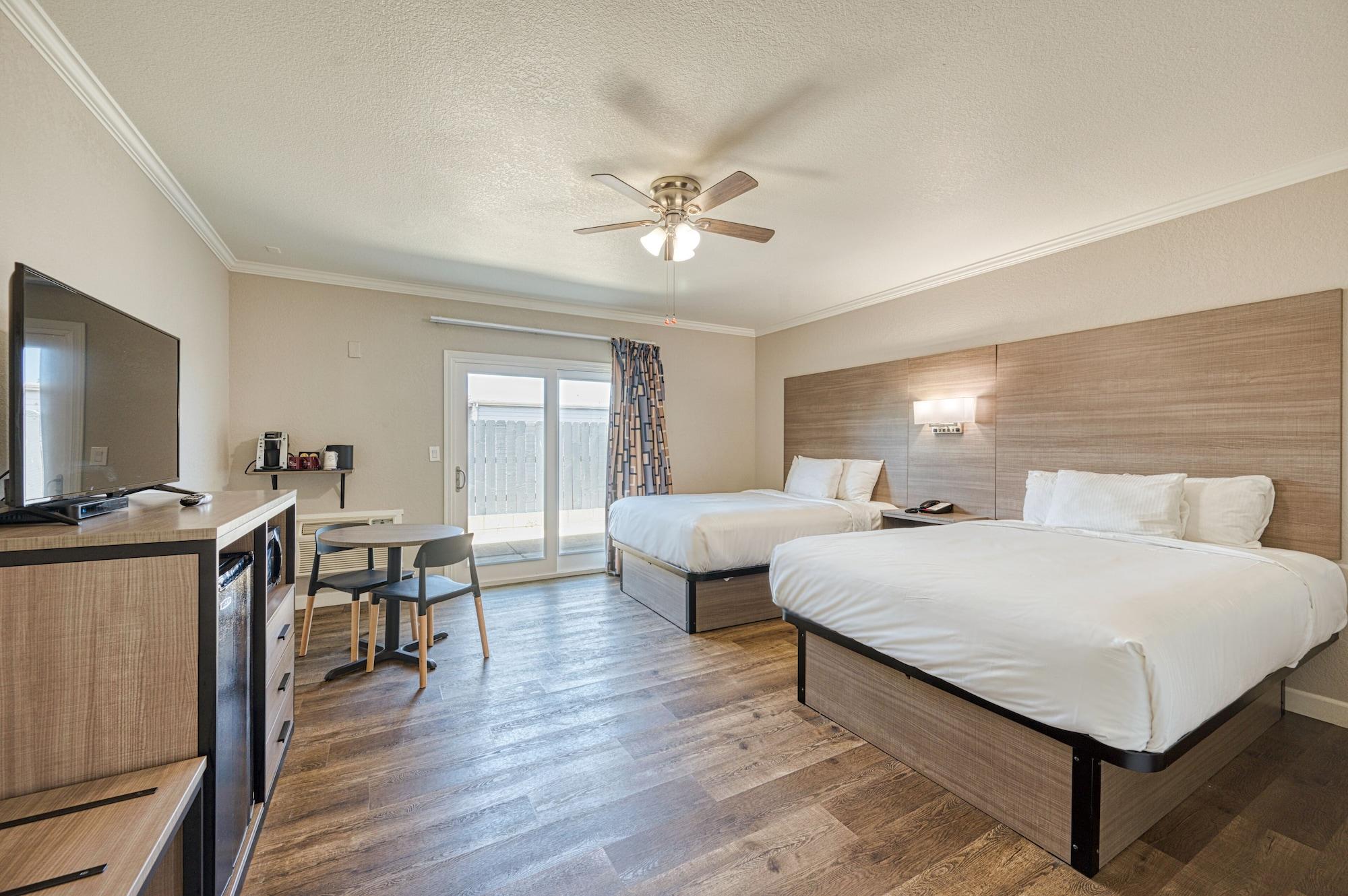 Harbor House Hotel 2*